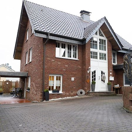 Ferienwohnung Менден Екстер'єр фото